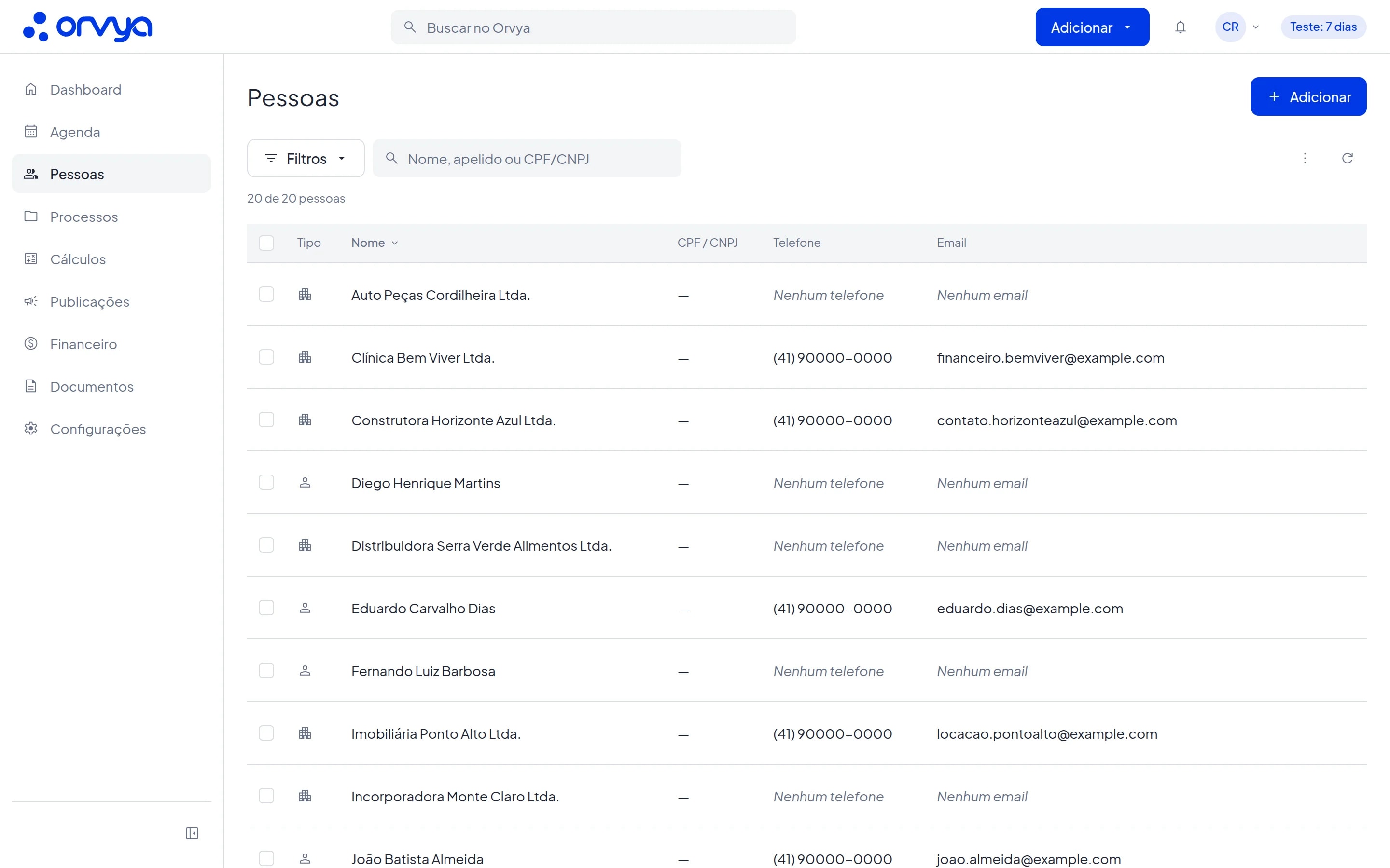 Lista de pessoas com busca, filtros e tabela