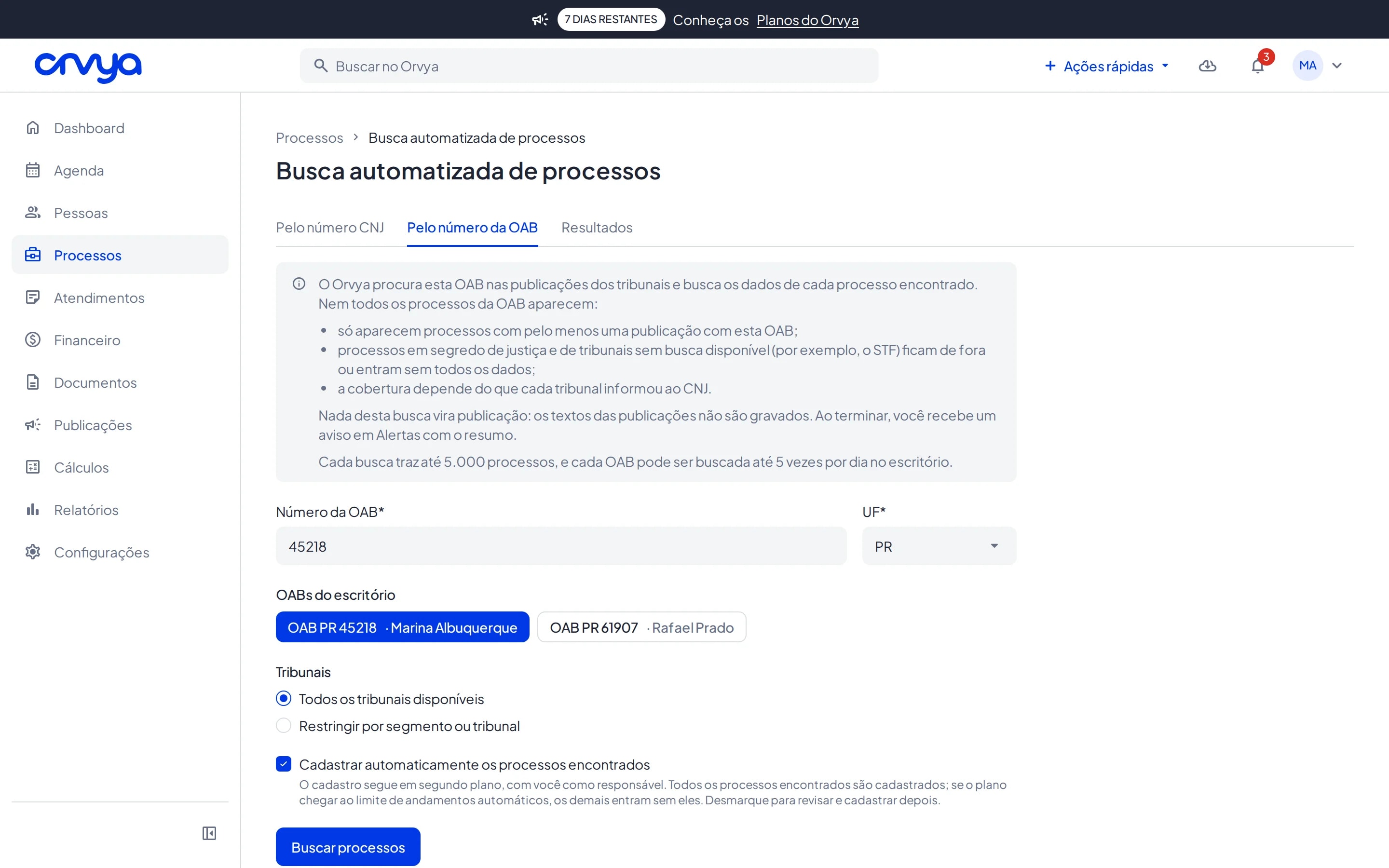 Aba Pelo número da OAB com o aviso, os campos Número da OAB e UF, as OABs do escritório, o filtro Tribunais e a opção de cadastro automático