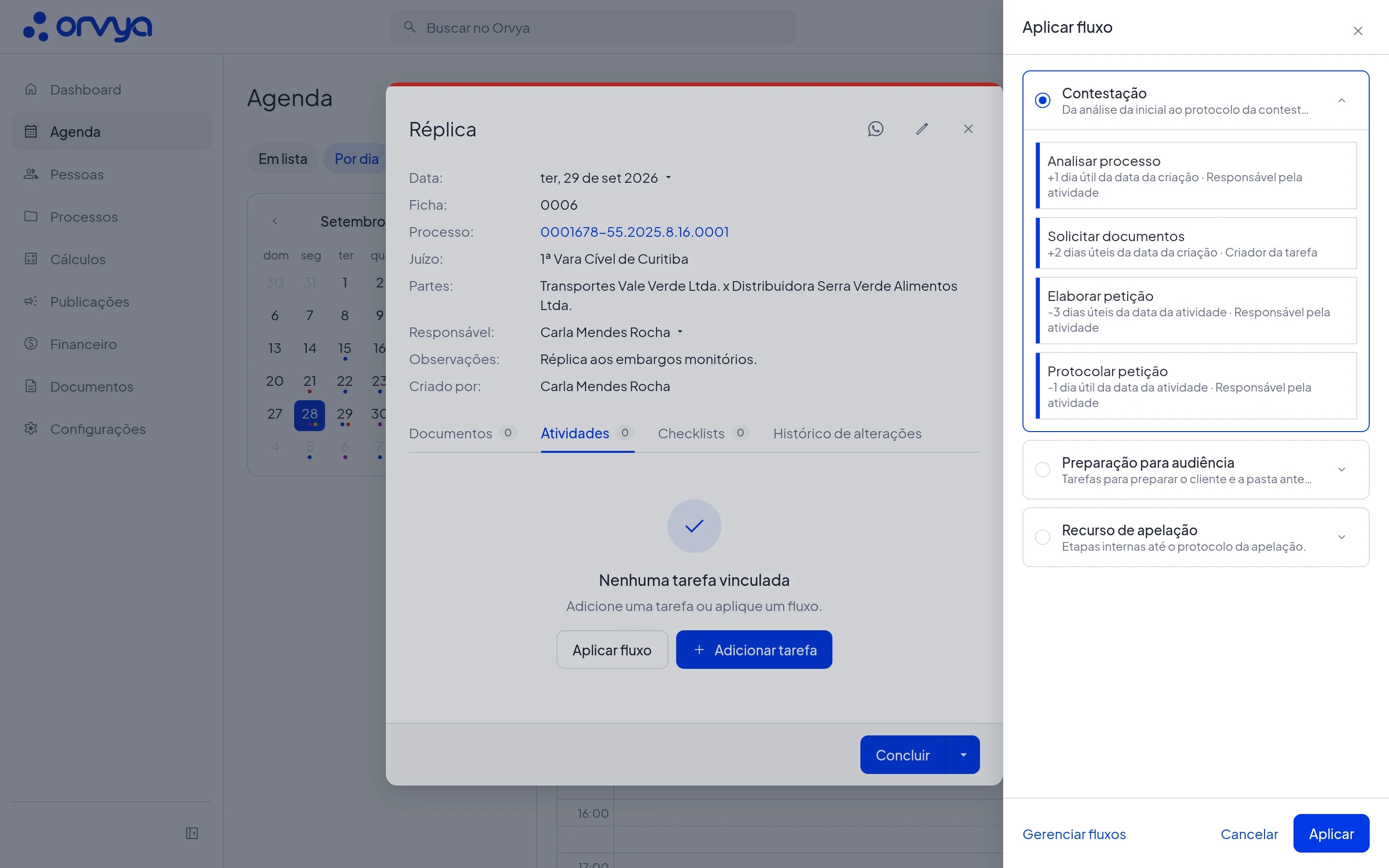 Painel Aplicar fluxo aberto sobre o detalhe da atividade, com o fluxo Contestação escolhido e as etapas à mostra